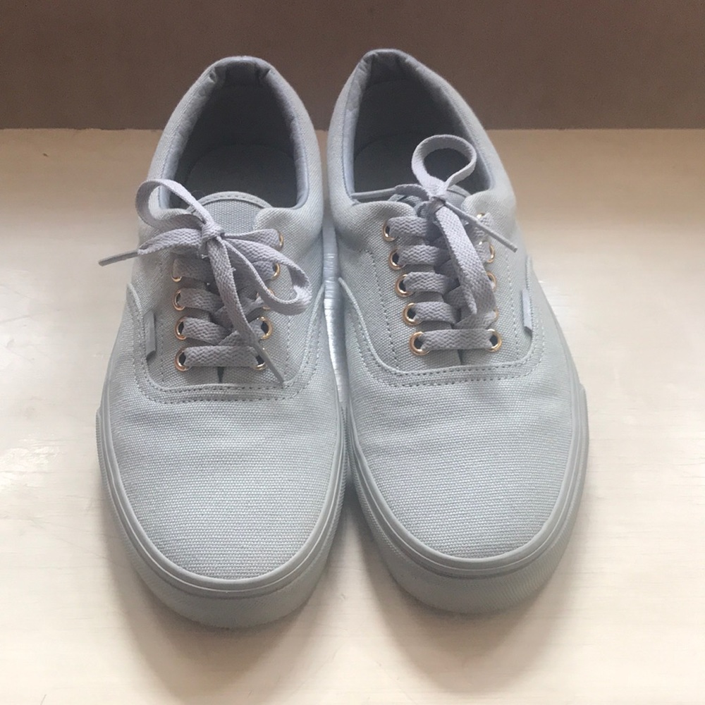 🎞Grey Vans with Gold Hardware🎞